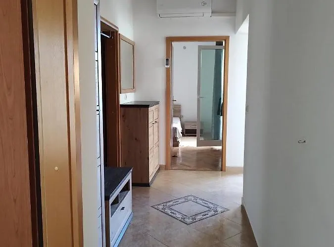 Apartment With Parking Space Rtina - Miocici, Zadar - 22001 *
